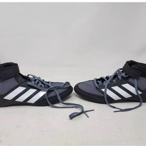Adidas Men's wrestling Gray and White Athletic Sneakers size 8